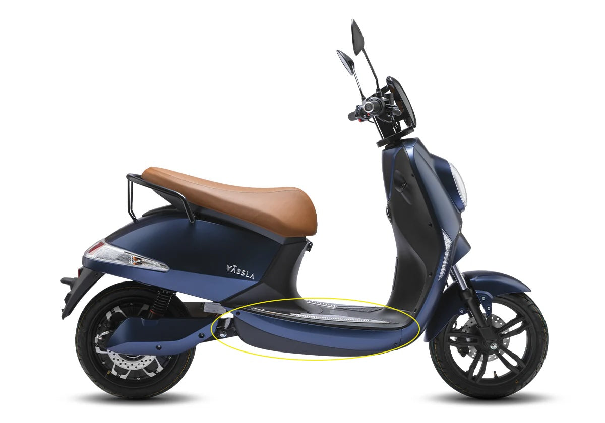 Kåpa Undergolv Höger | Vässla Scooter